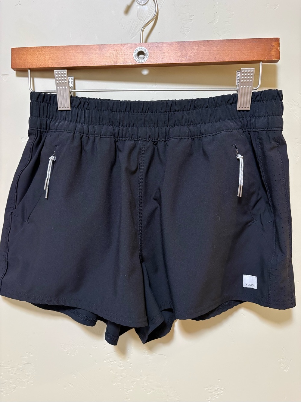 Vuori Black Unlined Shorts M